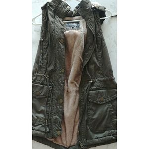 🔌Utility sleeveless Vest 🔌with zipper hood